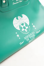 Cargar imagen en el visor de la galería, Maleta Colección - Garcis x Mexico is the Shit (Verde)
